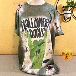NEW ADULT UNISEX LARGE Tee "Halloween Rocks"